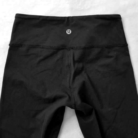 LULULEMON Black Capri Crop Leggings Yoga Pants - Picture 5 of 9